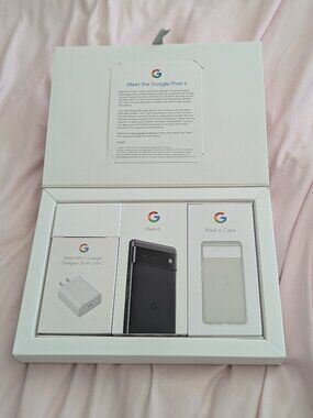 Google NIB Stormy Black Pixel 6 128GB Bundle